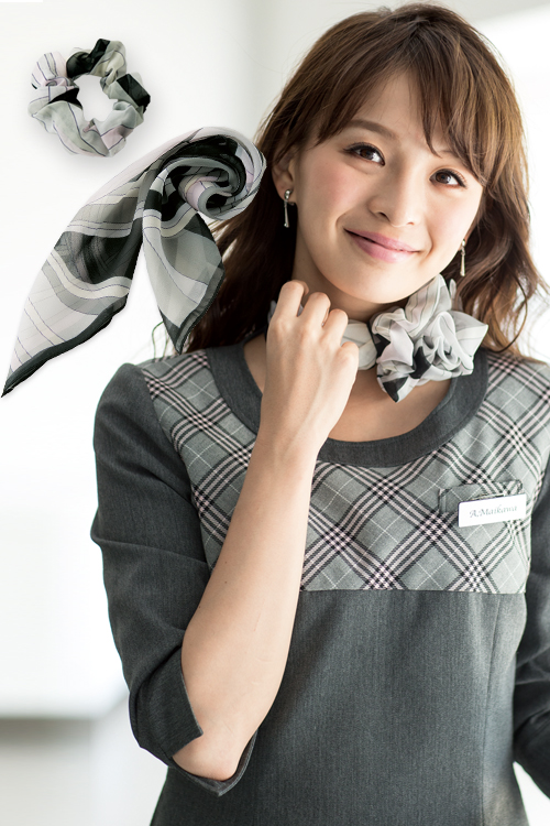【受付案内・コンシェルジュ制服 】簡単華やかなスカーフ&シュシュセット(グレー系)