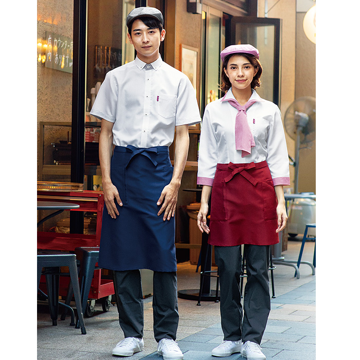 ハンチング　赤　黒　チェック　飲食制服　カフェ制服　モデル