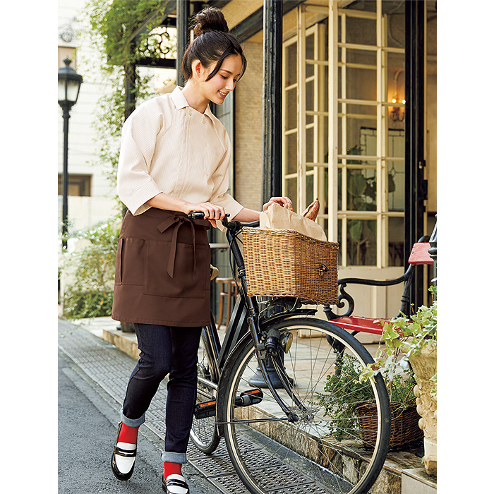 【飲食店販売店制服】コックシャツ【兼用】爽やかな着心地　ラグラン袖で動きやすい　ファスナー仕様 　モデル