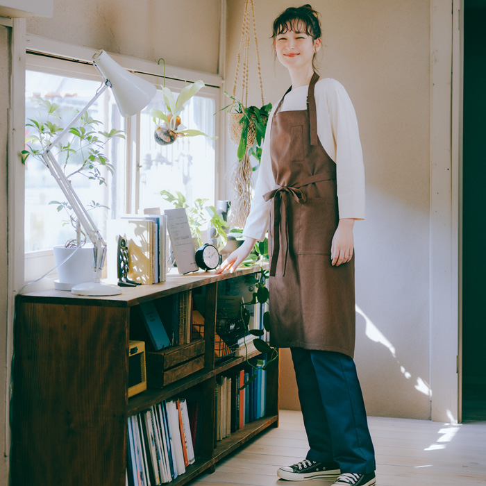 飲食店販売店制服　環境にも人の目にも優しい　野菜や植物から染めた色　首かけエプロン【6色】　スペック