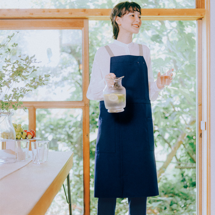 飲食店販売店制服　野菜や植物から染めた色　肩ひも配色H型エプロン【6色】　スペック