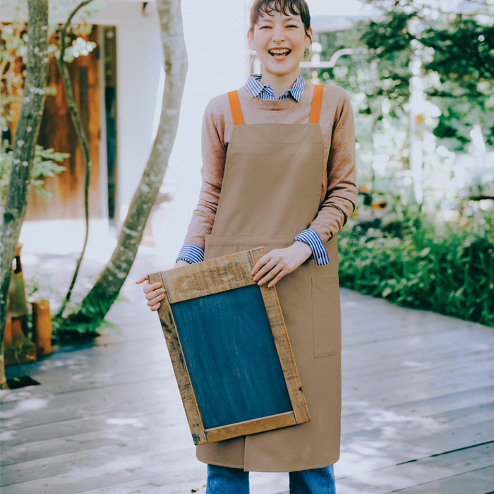 飲食店販売店制服　野菜や植物から染めた色　肩ひも配色H型エプロン【6色】　スペック